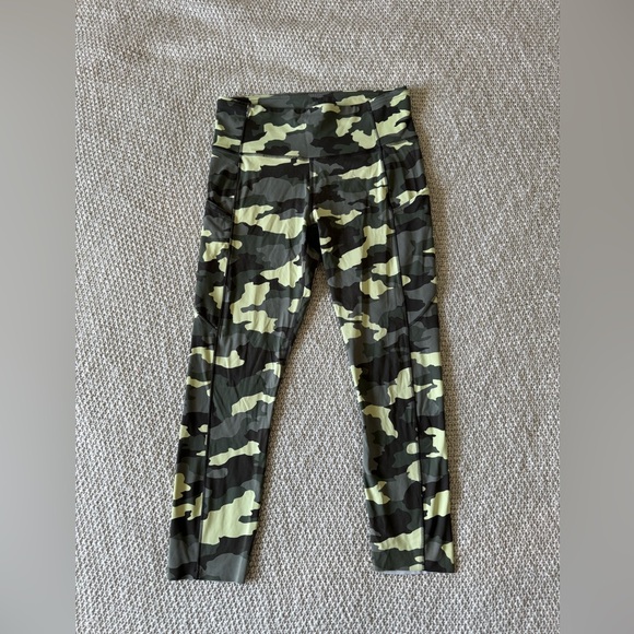 lululemon wunder under train with pockets green camo everlux leggings size 8 - Picture 7 of 15